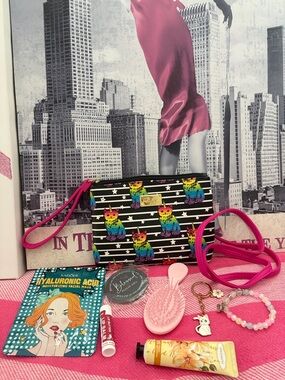 Colorful Cat Print Wristlet Crossbody Bag - Pink Accent